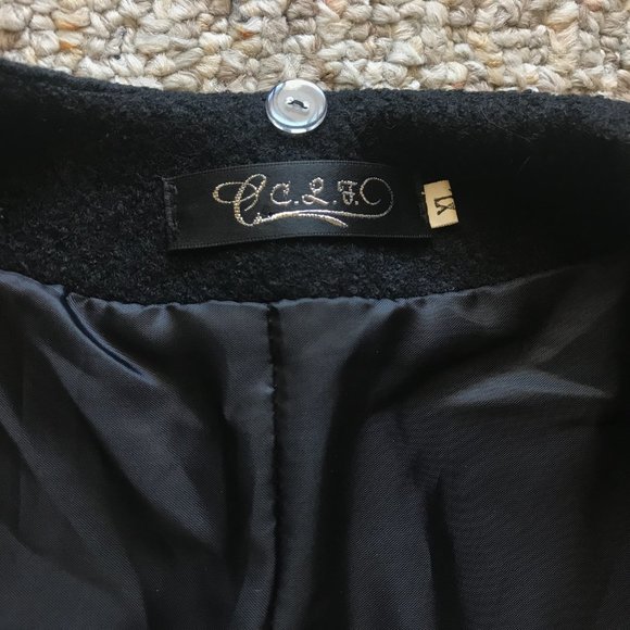 Women's Black Coat - Picture 12 of 15